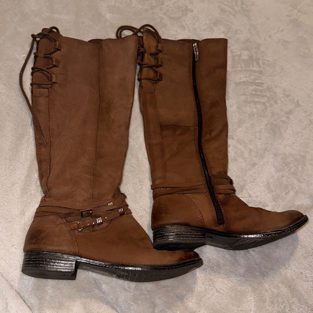 Tamari’s brown boots size 38